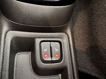Bild 18 Opel Karl Rocks CarPlay Sitzheizung Lenkradheizung
