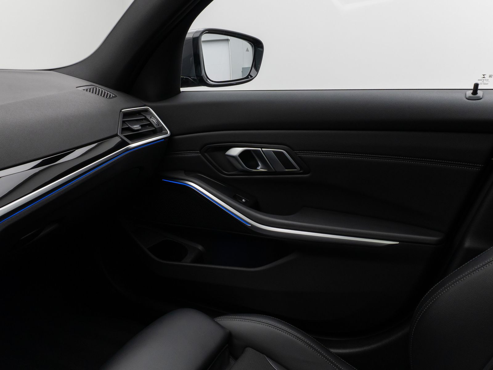 Fahrzeugabbildung BMW 320d xD Sport Line Panorama Laser Kamera HUD DAB