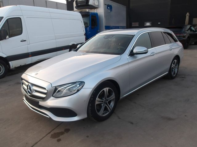 Mercedes-Benz E 220 Stock ID 275