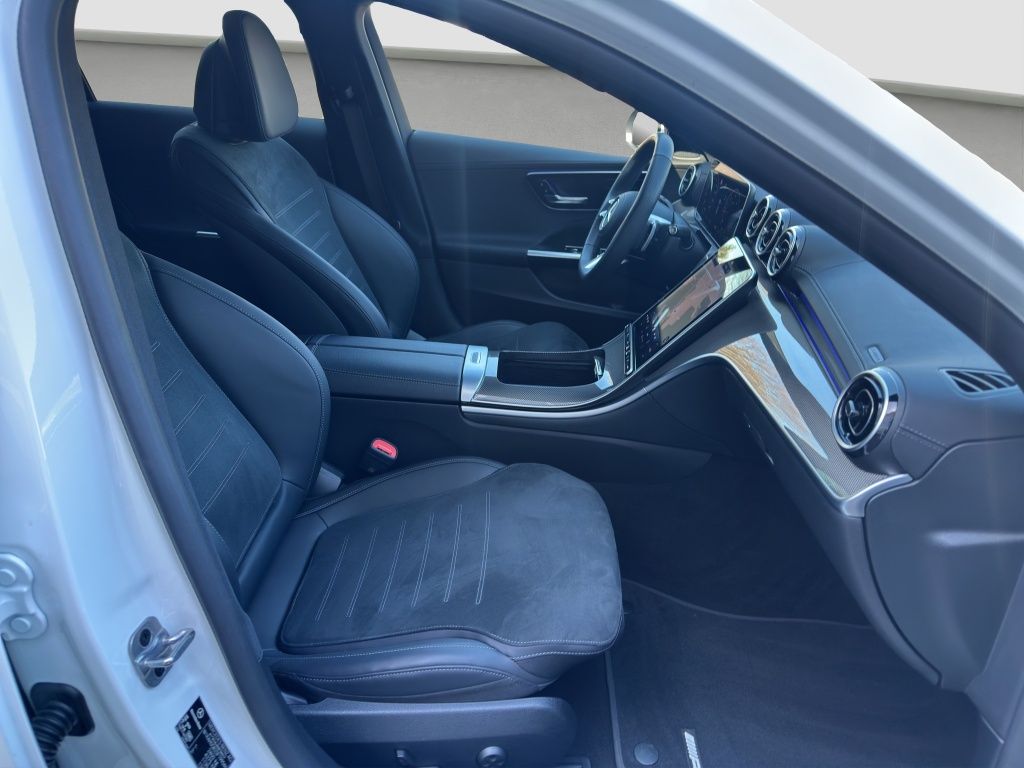 Fahrzeugabbildung Mercedes-Benz C 300 d T AMG*AHZV*LED*KAMERA*DAB*DISTRONIC*19''