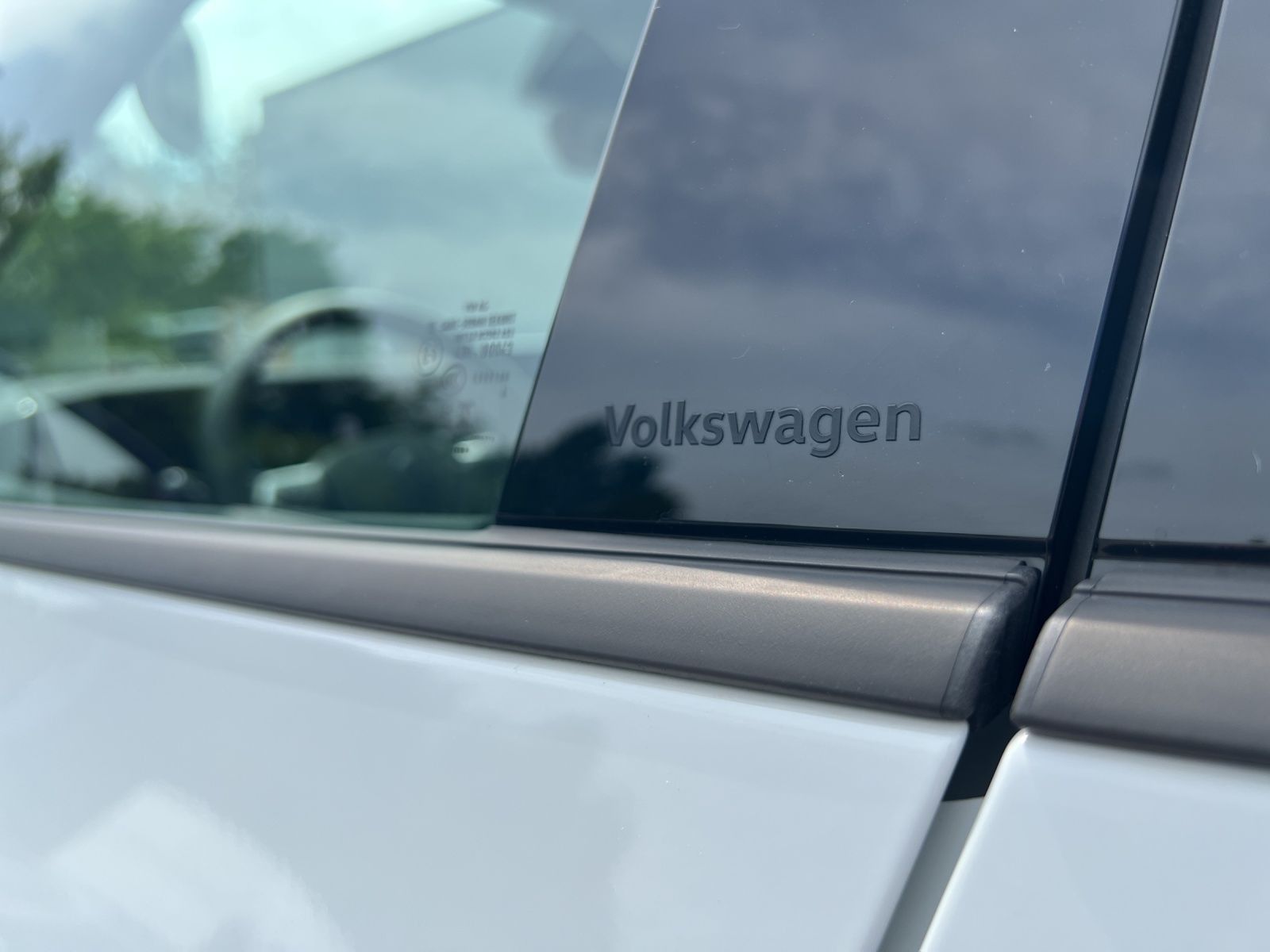 Tiguan Goal 2.0 TDI DSG AHK*Navi*ACC*LED*CarPlay