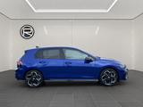 Volkswagen Golf VIII 1.5 eTSI OPF, R-Line, DSG - Tageszulassungen mit Benzin-Antrieb: Limousine