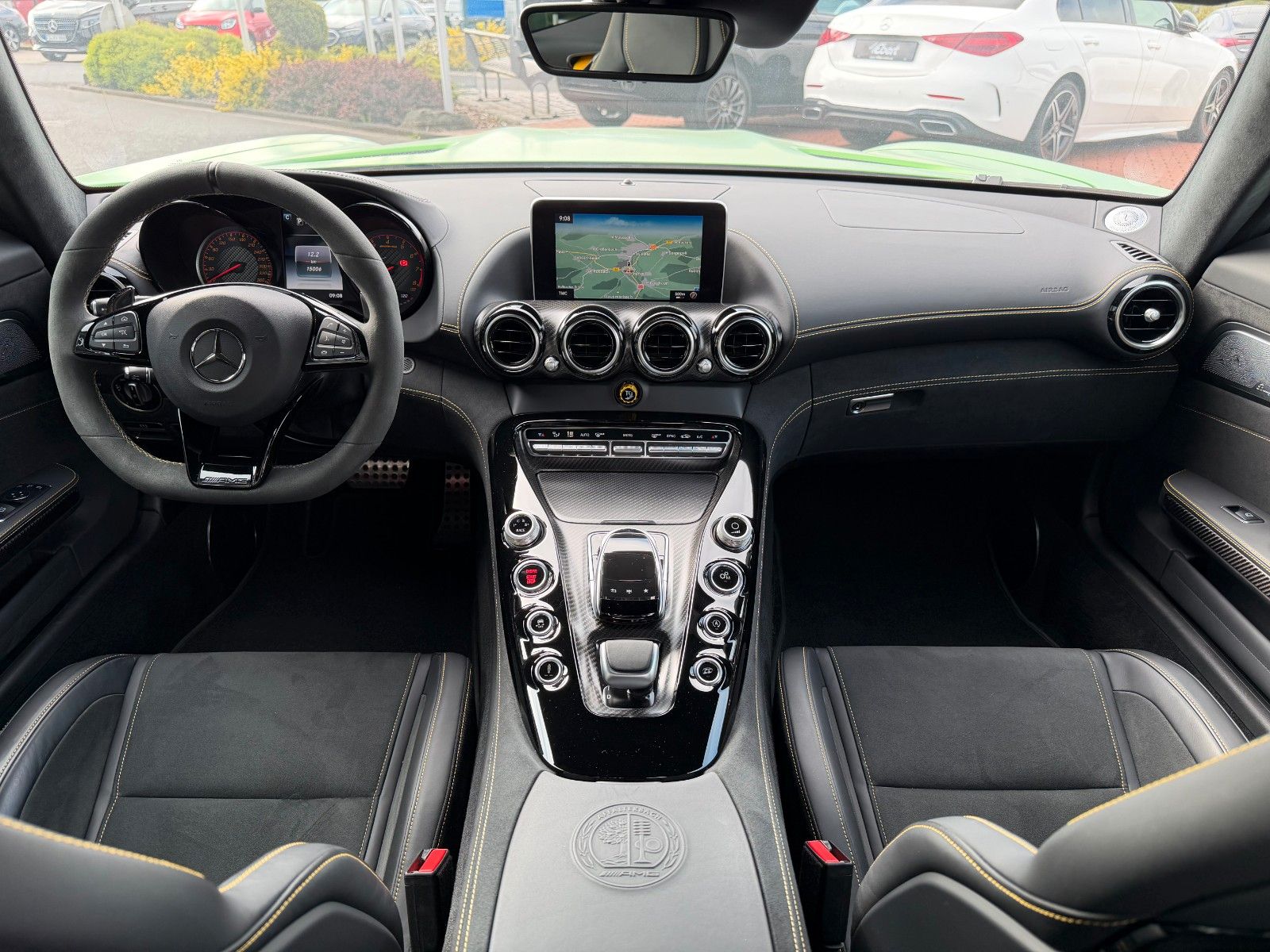 Fahrzeugabbildung Mercedes-Benz AMG GT R Keramik+Carbon+Distr+Night+RFK