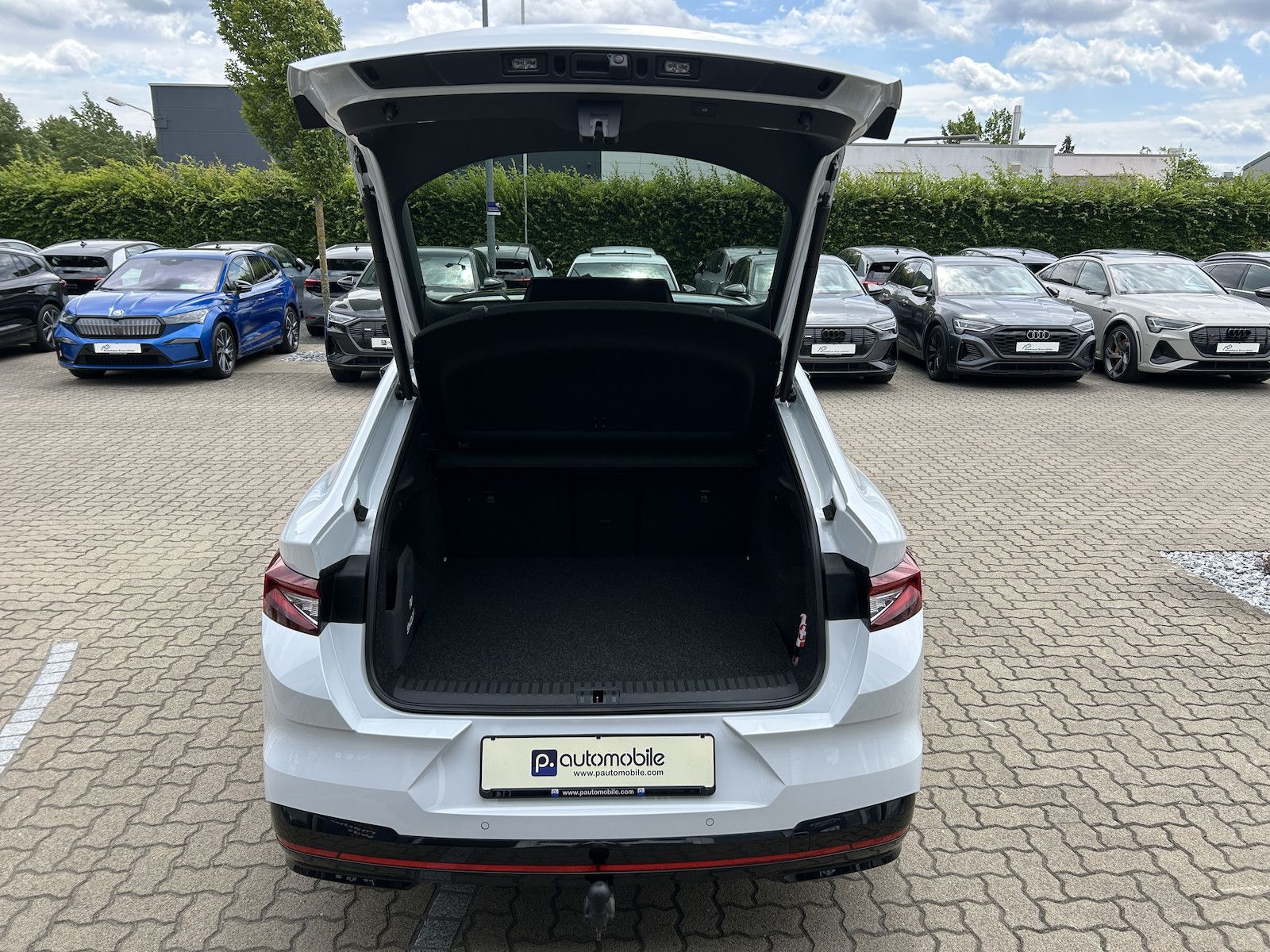 Skoda Enyaq RS 4x4 Lounge WÄRMEPUMPE CANTON 82kWh AHK foto 8
