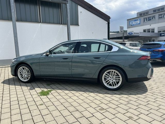 BMW i5 eDrive40 Lim. Komfortzugang aut. Heckkl foto 4