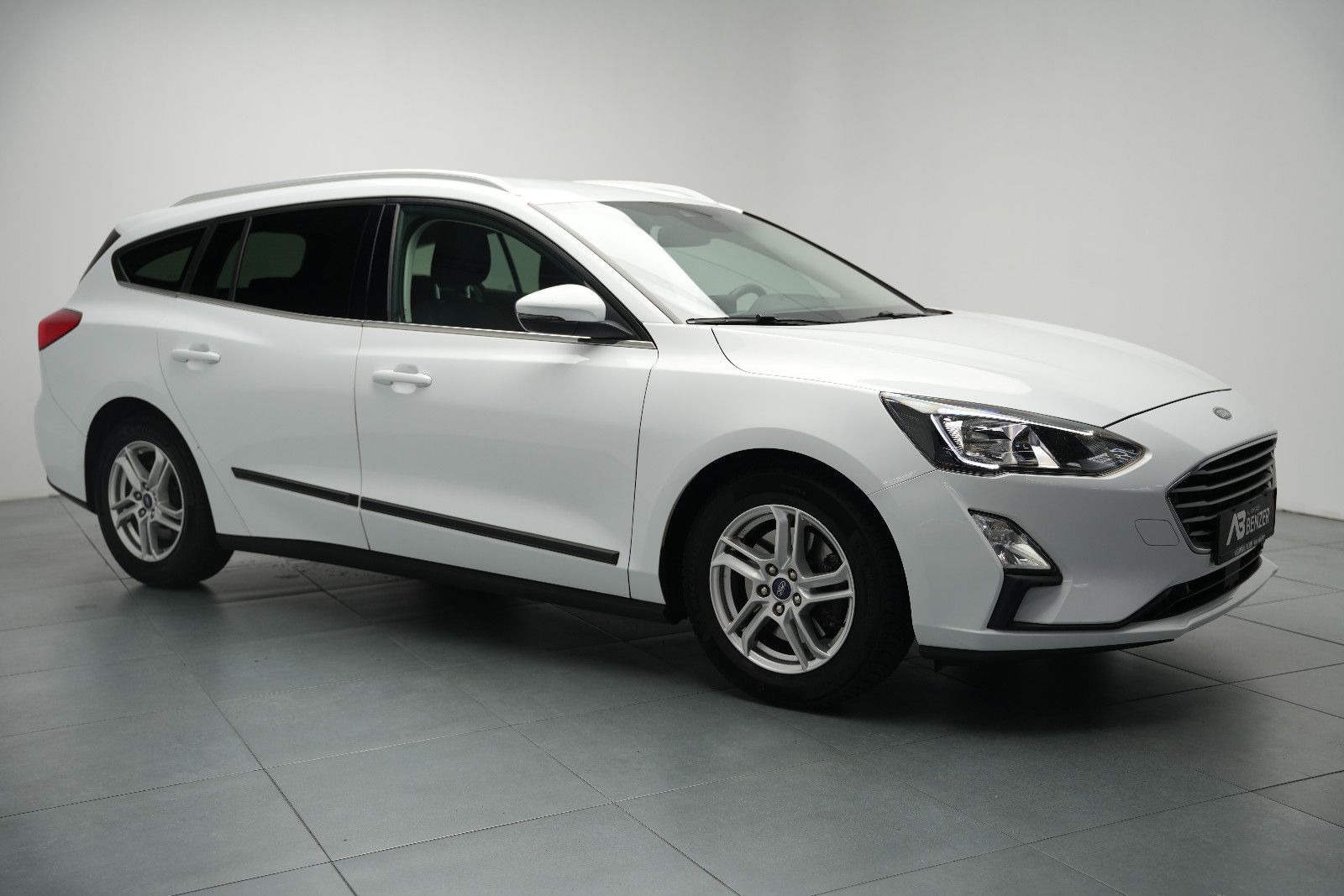 Fahrzeugabbildung Ford Focus Turnier Cool & Connect *Navi*SHZ*Klima*PDC