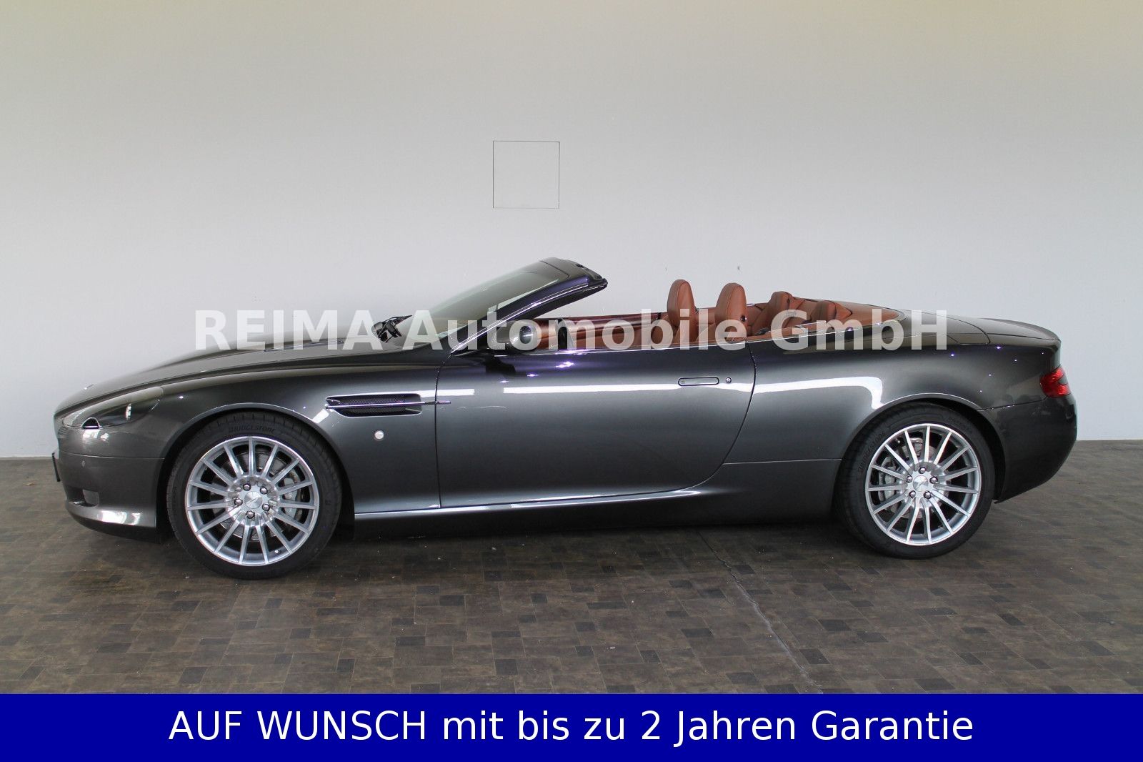Fahrzeugabbildung Aston Martin DB9 Volante 5.9 i V12 Cabrio, Deut. Auslieferung