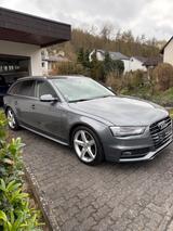 Audi A4 1.8 TFSI  Avant S-Line *Scheckheftgepflegt* - Audi A4 mit Benzin-Antrieb: 1.8