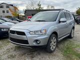 Mitsubishi Outlander Instyle 4WD~Automatik~Leder~ - Mitsubishi Outlander in Augsburg