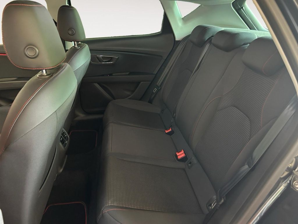 Fahrzeugabbildung SEAT Leon 1.5 TSI ACT DSG OPF FR