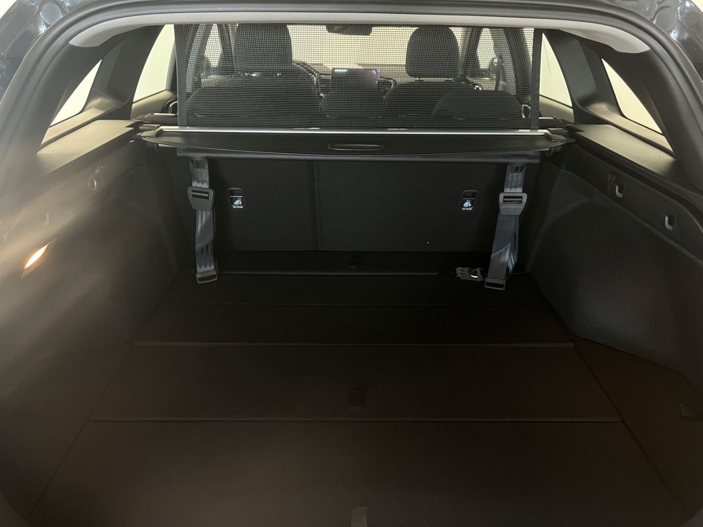Fahrzeugabbildung Kia Ceed_sw 1.5 JBL Soundsystem SHZ LED-Scheinwerfer