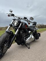 Harley-Davidson Breakout 117 (FXSB) - Harley-Davidson Breakout 117