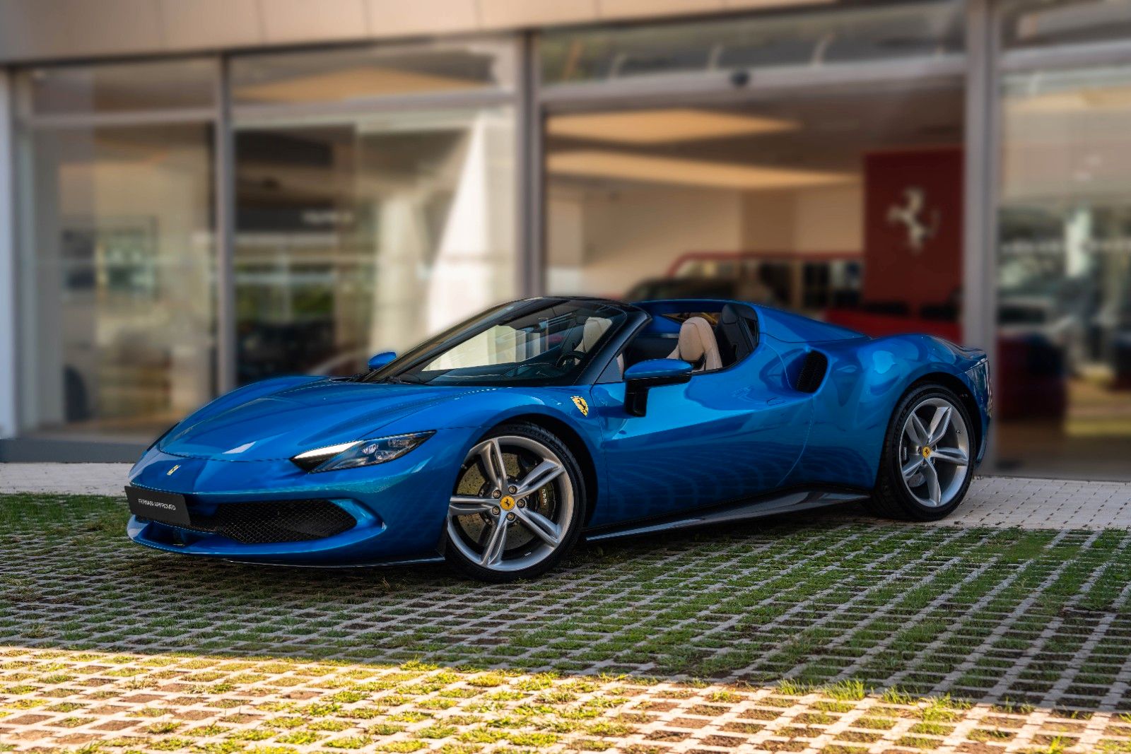 Ferrari 296 GTS imagem 2