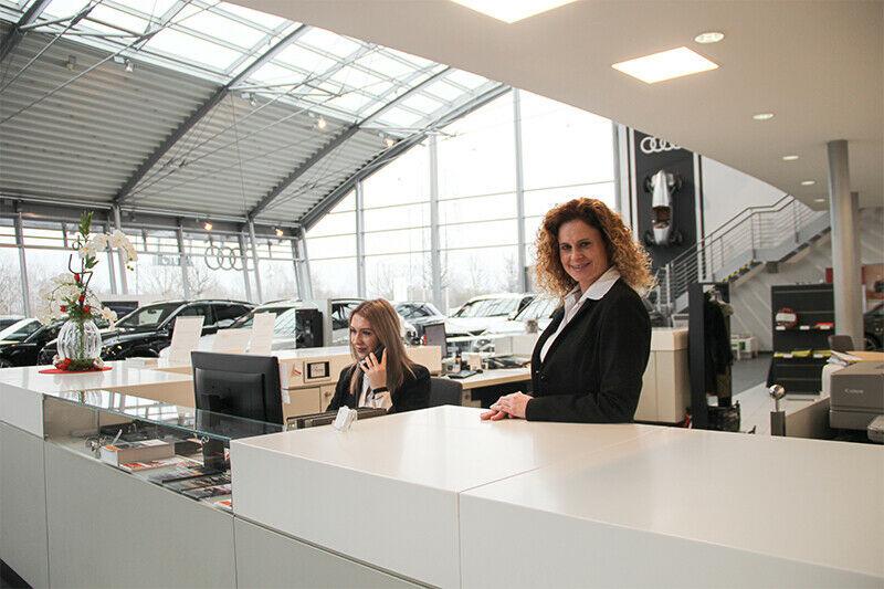 showroom-image-bottom