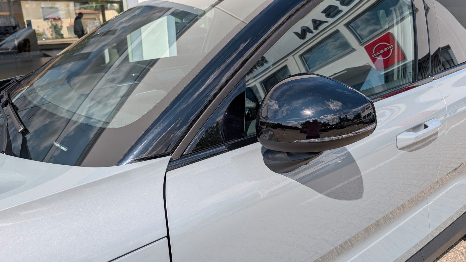Fahrzeugabbildung Volvo EX30 CC Cross Country AWD | PANO | Performance