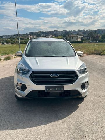 Ford Kuga 1.5 TDCI 120 CV S&S 2WD Powershift ST-