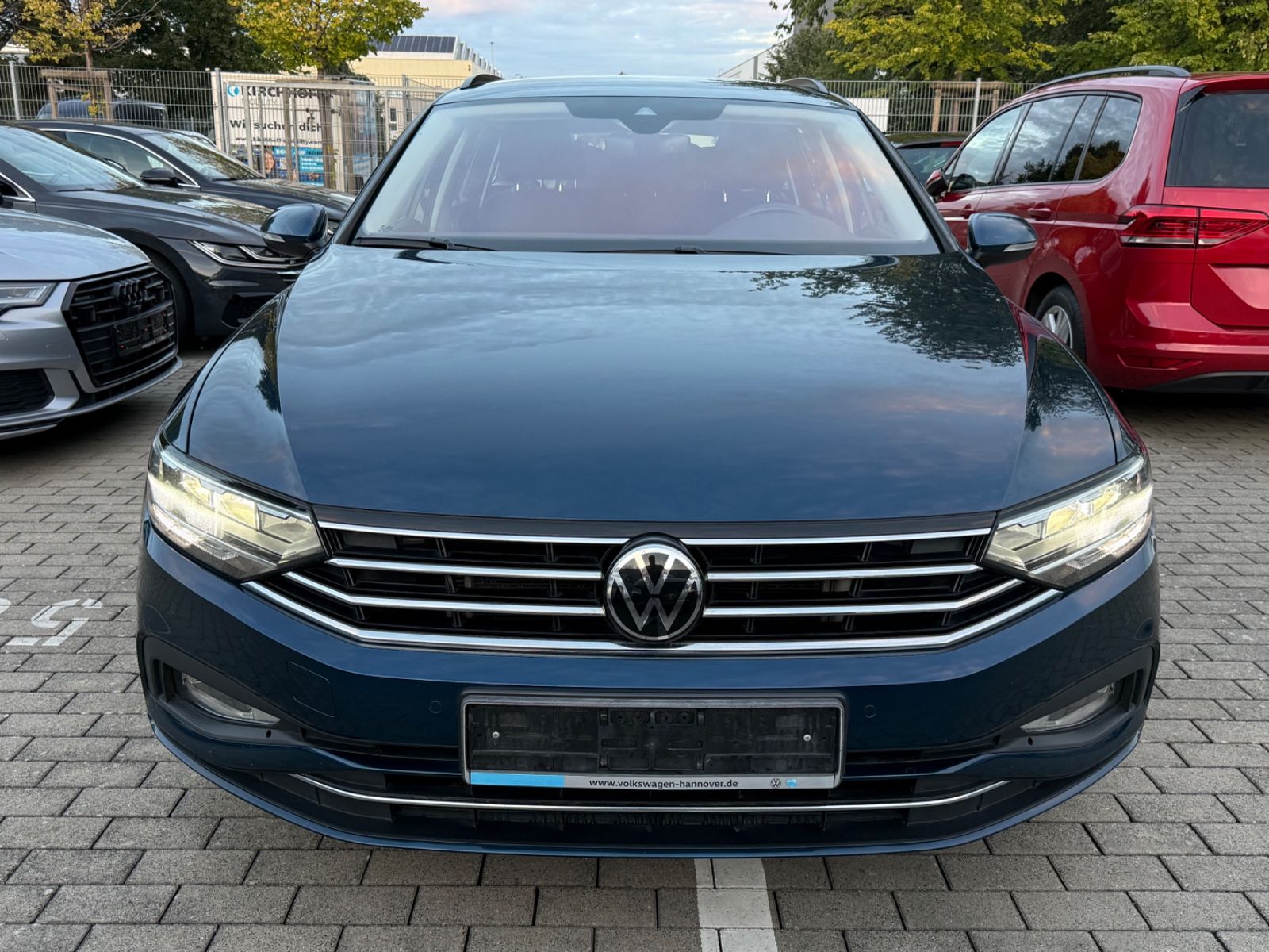 Volkswagen Passat Var Business 2.0 TDI*DSG*ACC*AHK*Spur*LED imagem 3