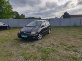 Nissan Almera Tino - Nissan Almera Tino aus 2002