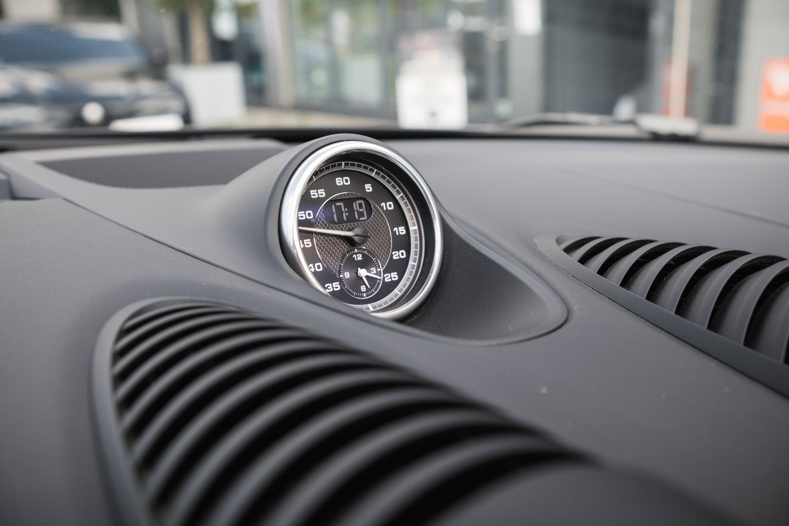 Fahrzeugabbildung Porsche Boxster 718 Spyder-BOSE -Sound-Approved-1. Hand