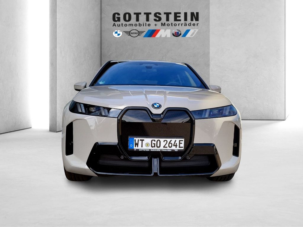 BMW iX xDrive60 M Sportpaket / Elektro