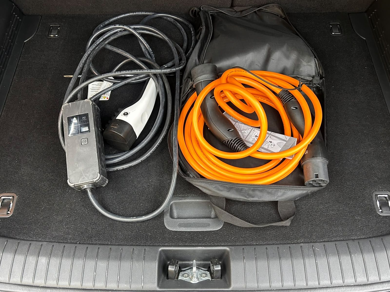 Fahrzeugabbildung Hyundai Kona Elektro Prime LEDER+LED+ACC+HUD+KREL+KAM+WP