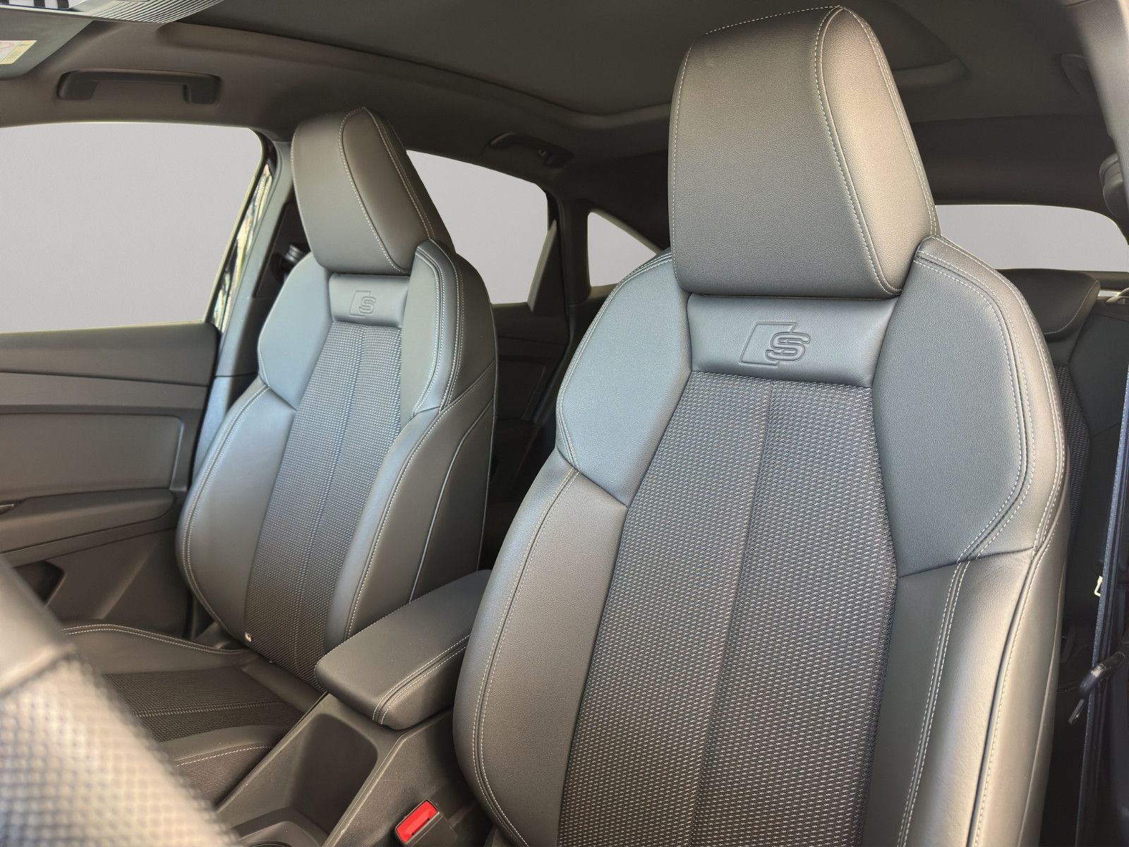 Audi Q4 Sportback 55 e-tron qu. S LINE PANO AR WÄRMEP foto 10