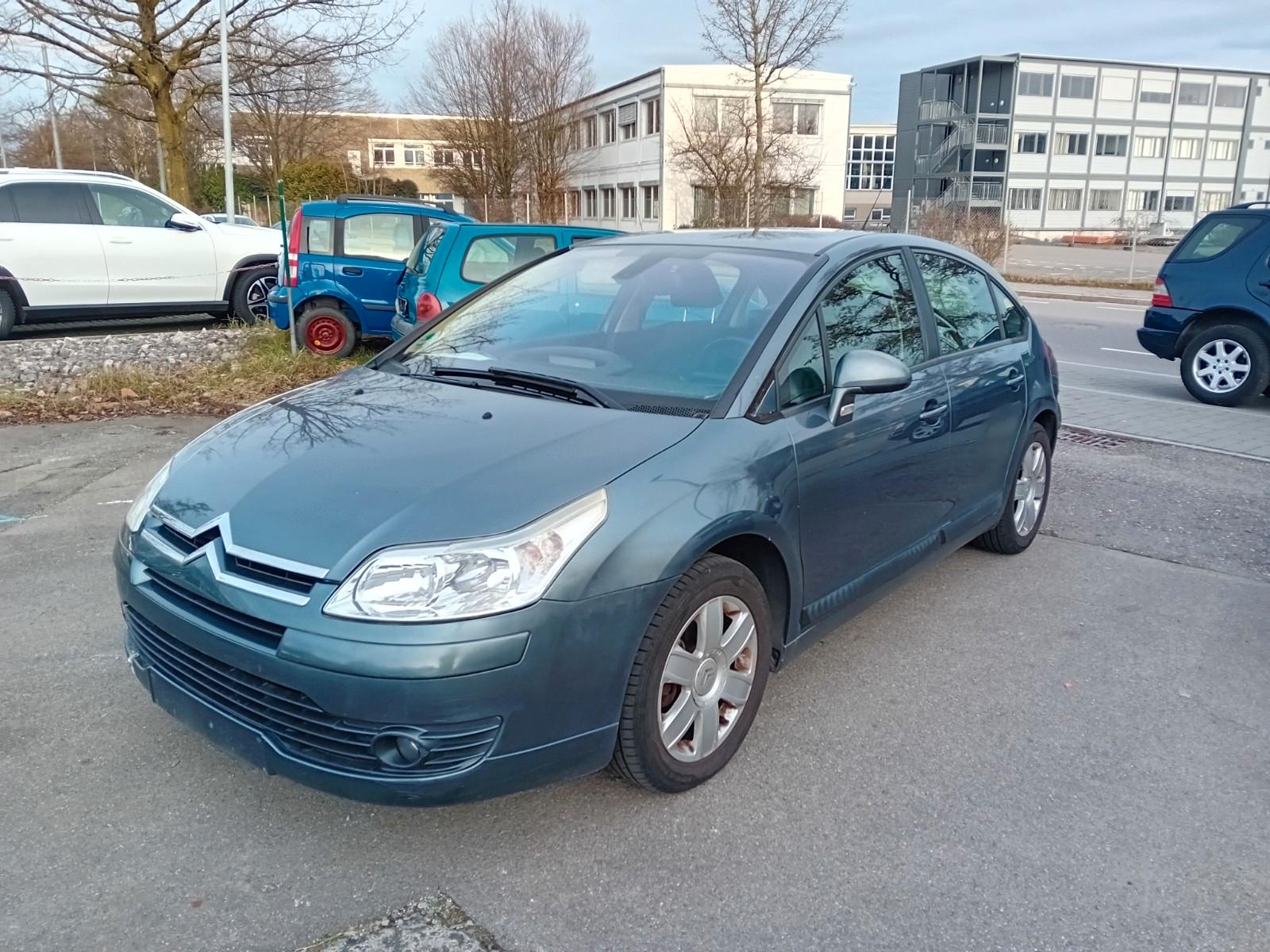 Citroën C4 Lim. Confort 1.6 HDI