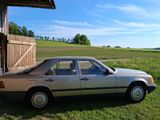Mercedes-Benz 250   W 124 er  Diesel  - Mercedes-Benz 250 mit Diesel-Antrieb: W124