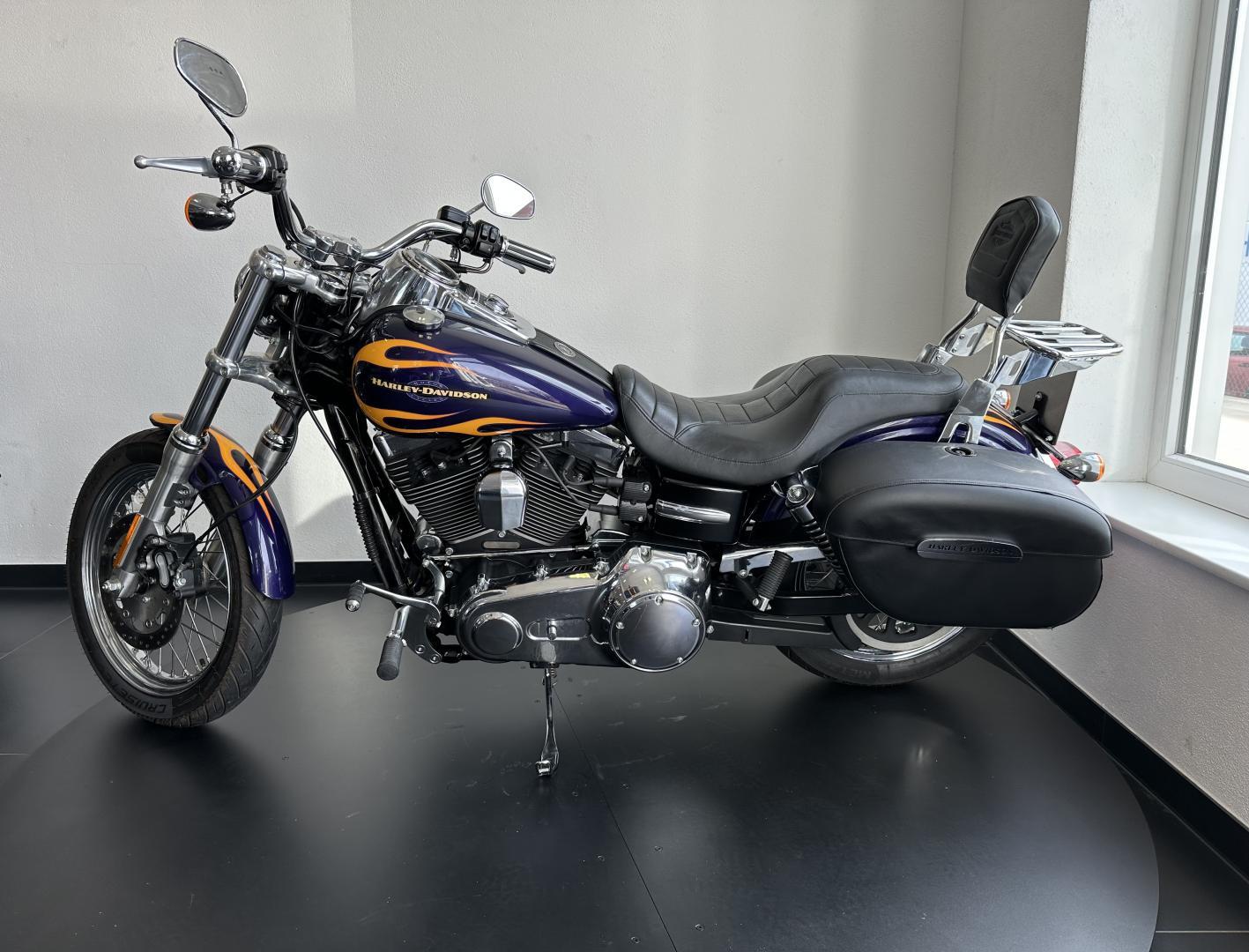 Harley-Davidson Dyna Super Glide Custom ABS FXDC*wenig Km*Top Zu