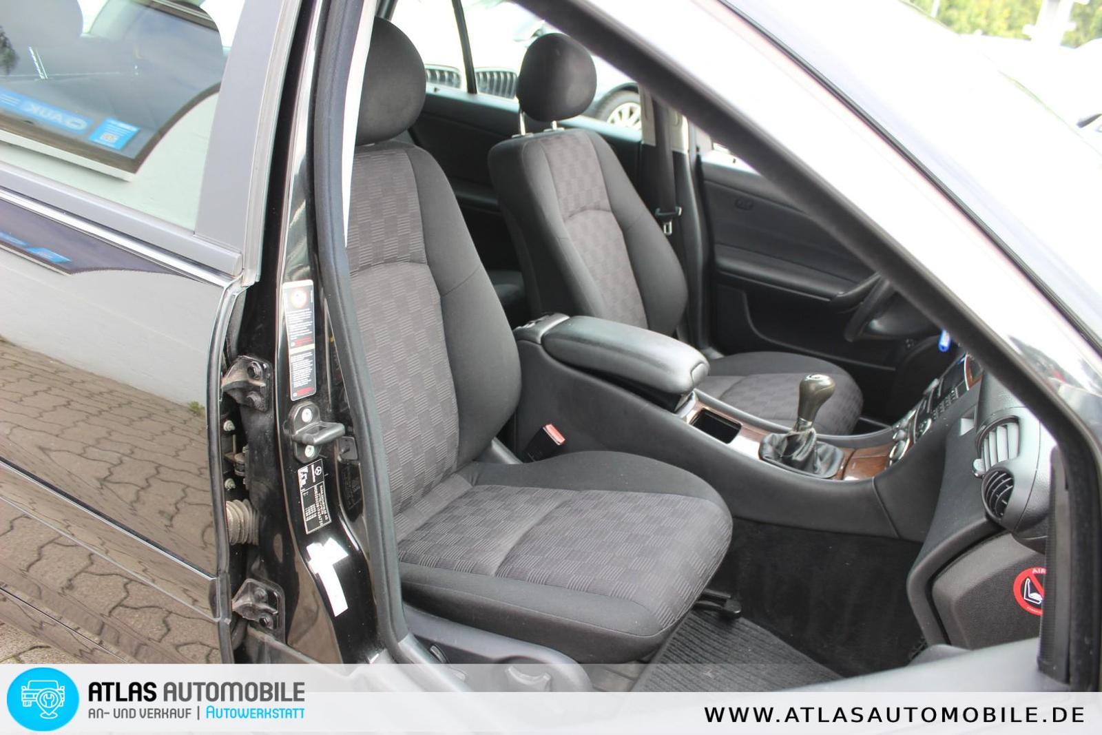 Mercedes-Benz C220 2004 — photo 5