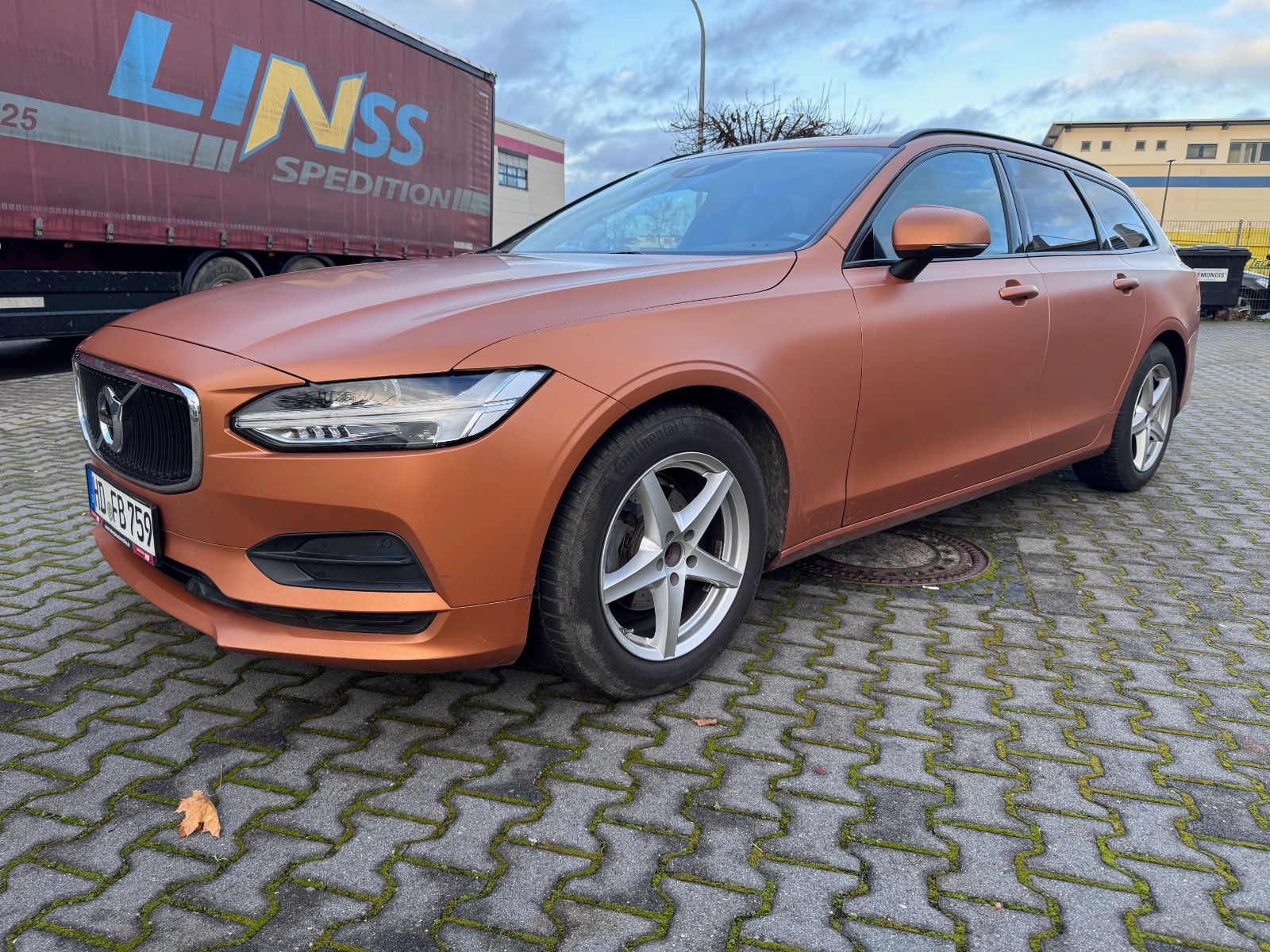 VOLVO V90