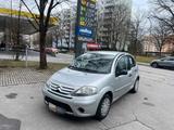 Citroën Citroen C3 1.4 - Citroën C3 aus 2008 mit Benzin-Antrieb: Kleinwagen