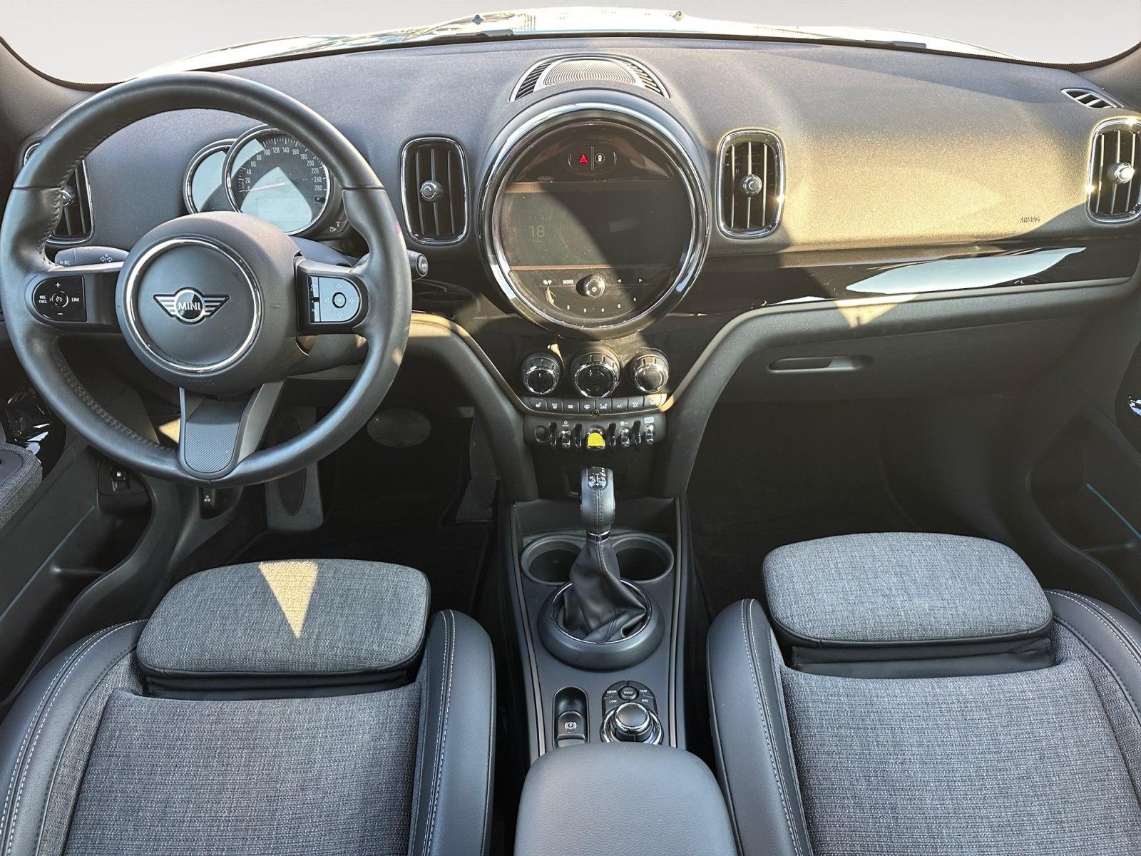 MINI Cooper SE ALL4 DAB LED Navi Tempomat Klimaaut.