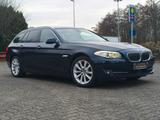 BMW 530*HuD*Softclose*Spur+Totwinkel Assist.*Distron - BMW 530 aus 2011: Kombi