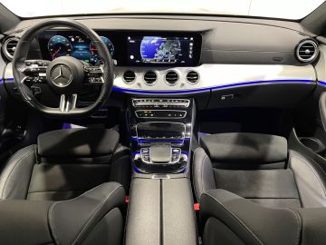 Mercedes E 300 - 11