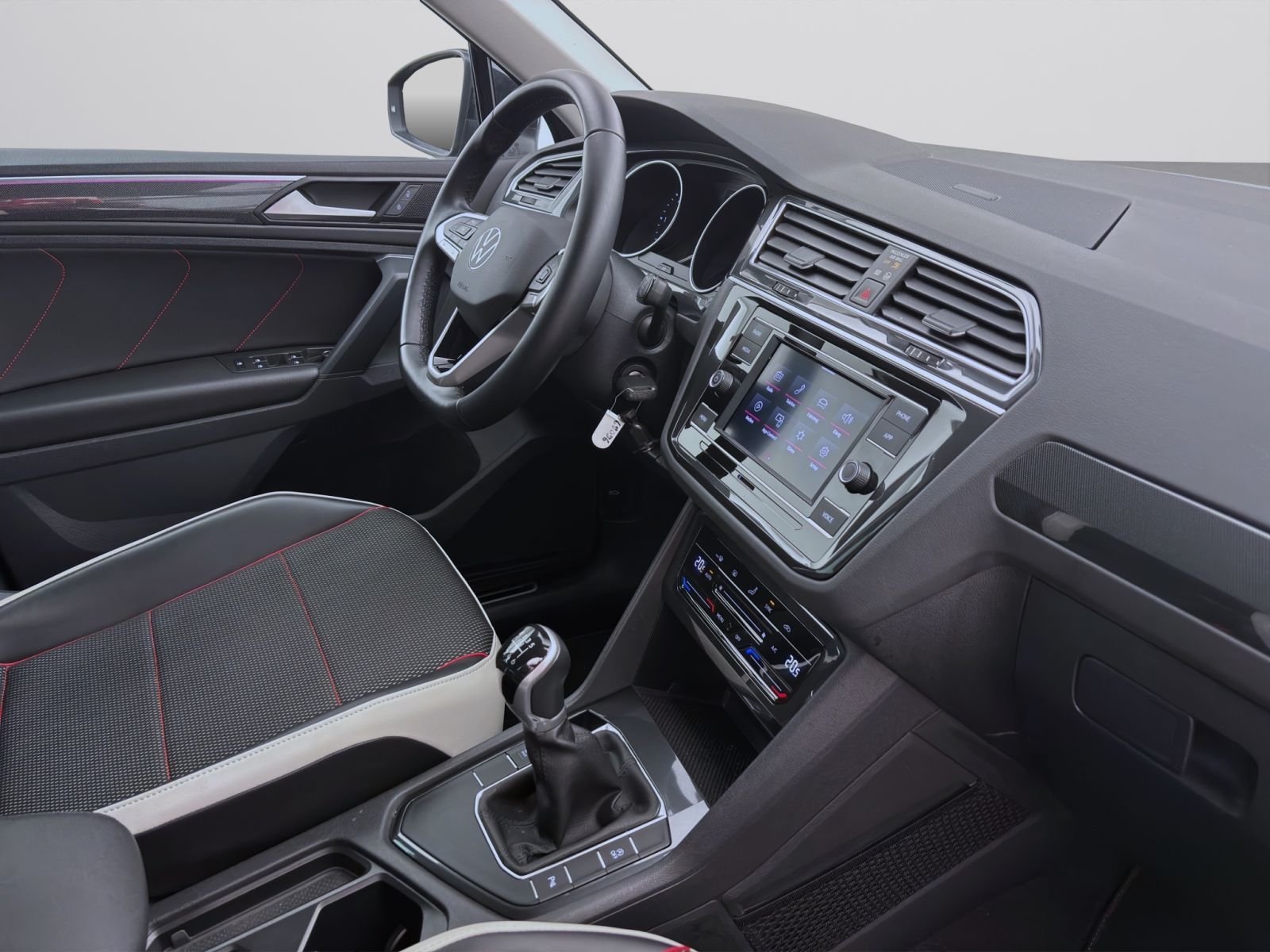 Volkswagen Tiguan - Bild 18