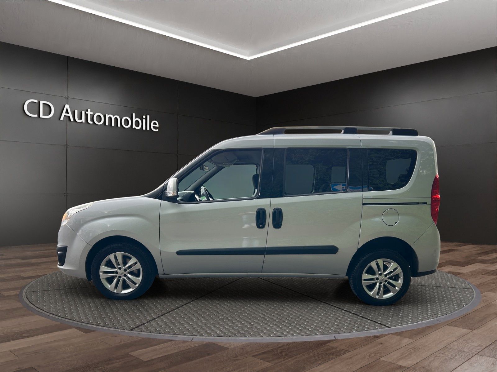 Fahrzeugabbildung Opel Combo D Edition L1H1/Inspektion Neu/ 1.Hand !!/