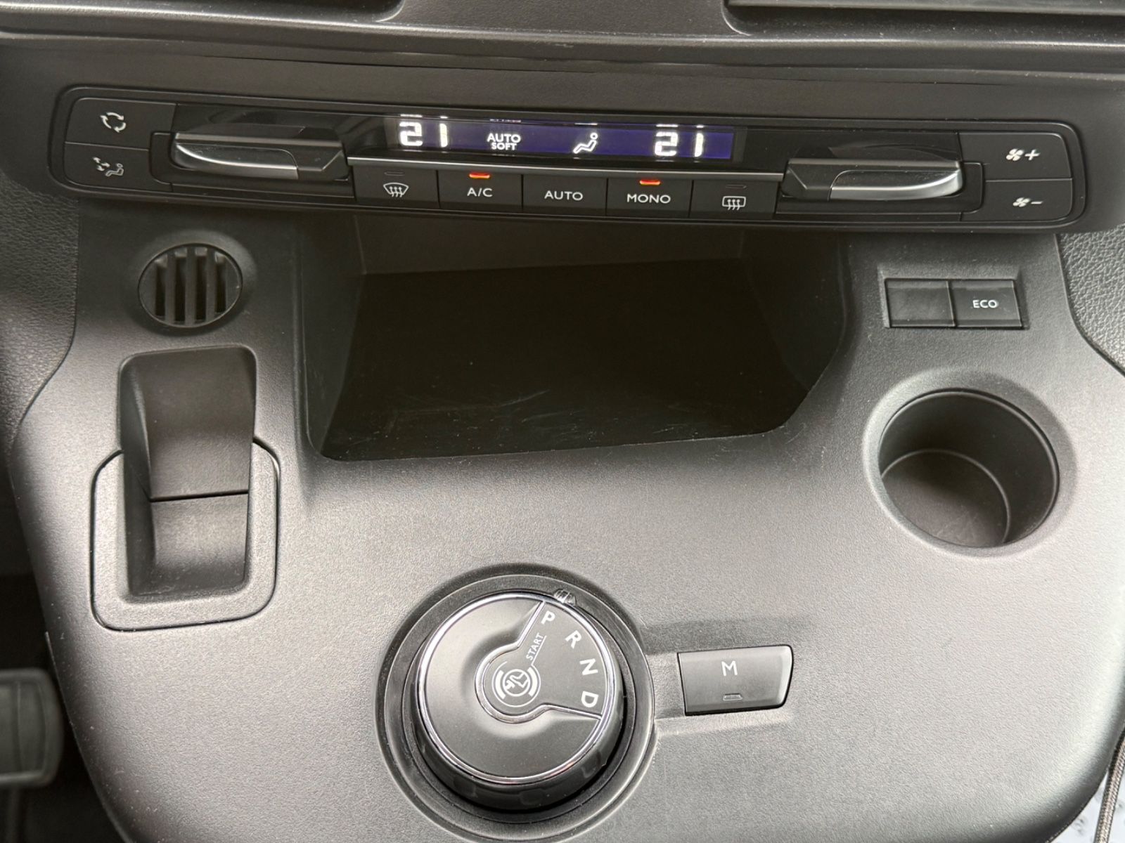 Fahrzeugabbildung Citroën Berlingo XL 7-SITZER AUTOM. KLIMA SITZHEIZ. CAM