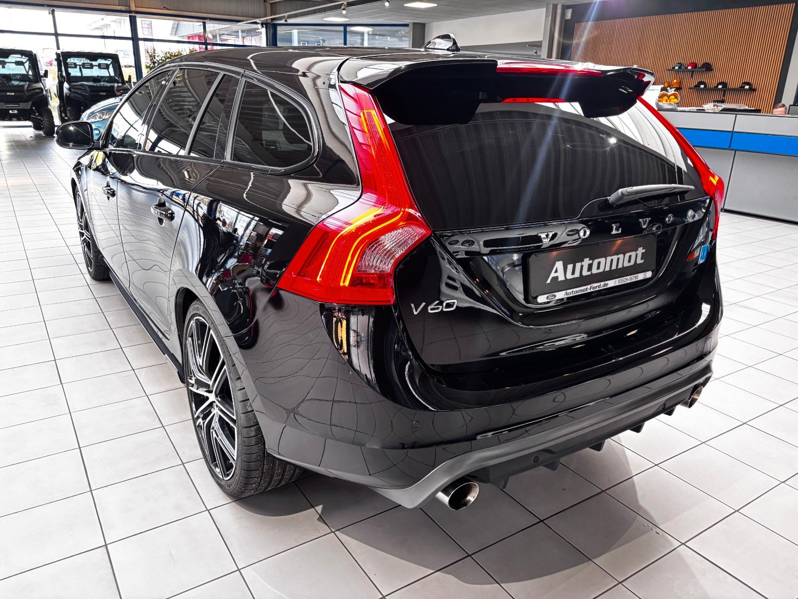 Volvo V60 Polestar AWD*Bi-Xenon*Sitzh.*Navi*PDC foto 3