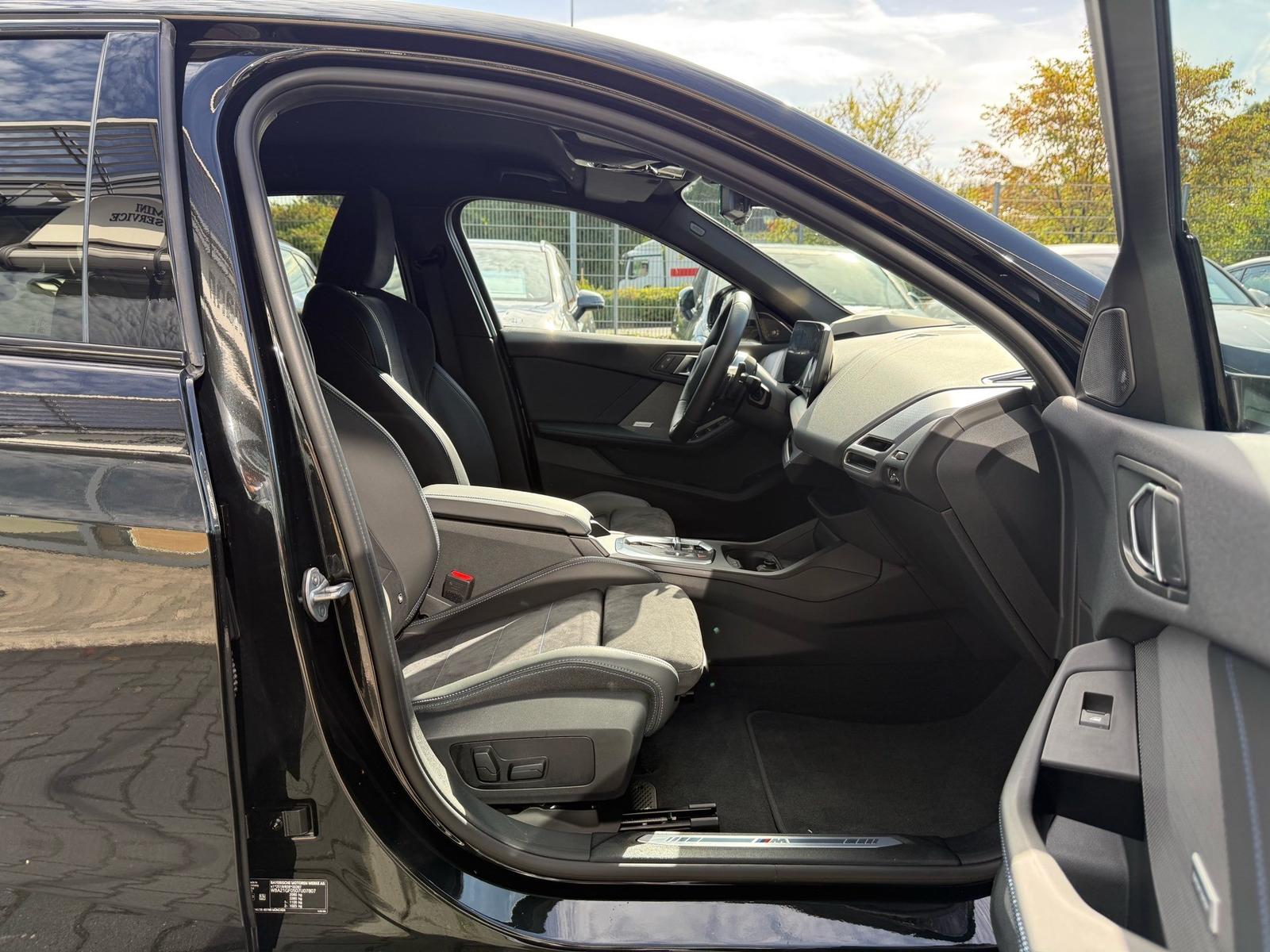 BMW 120d M Sport //HeadUp IconicGlow Stop&Go