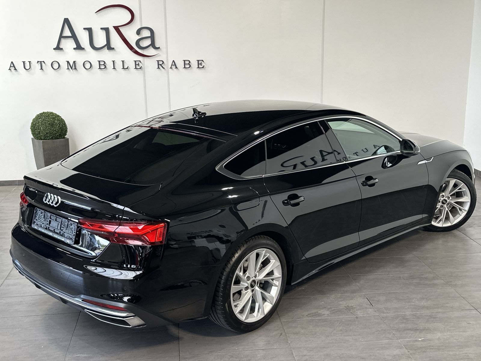 Fahrzeugabbildung Audi A5 SpB 40 TFSI Advanced NAV+LED+ACC+KAM+CARPLAY