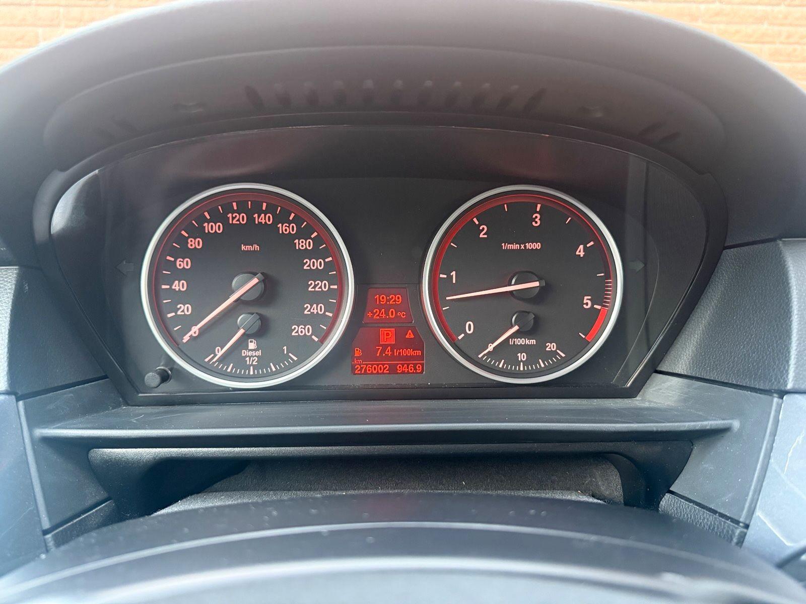 BMW 525 2008 — photo 12
