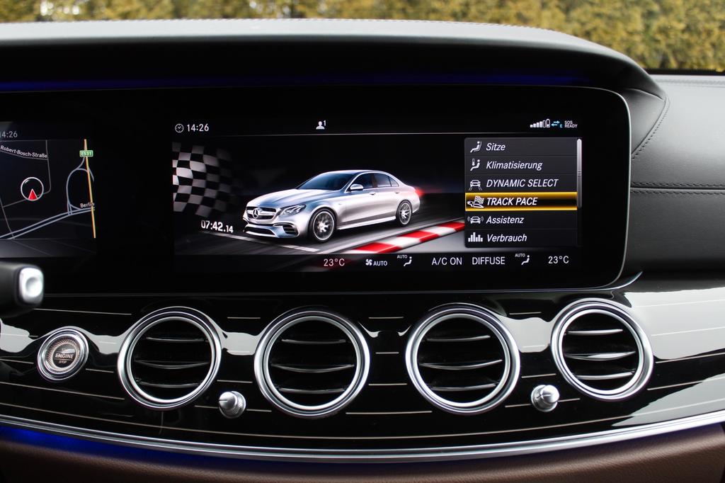 Mercedes-Benz E 63 AMG