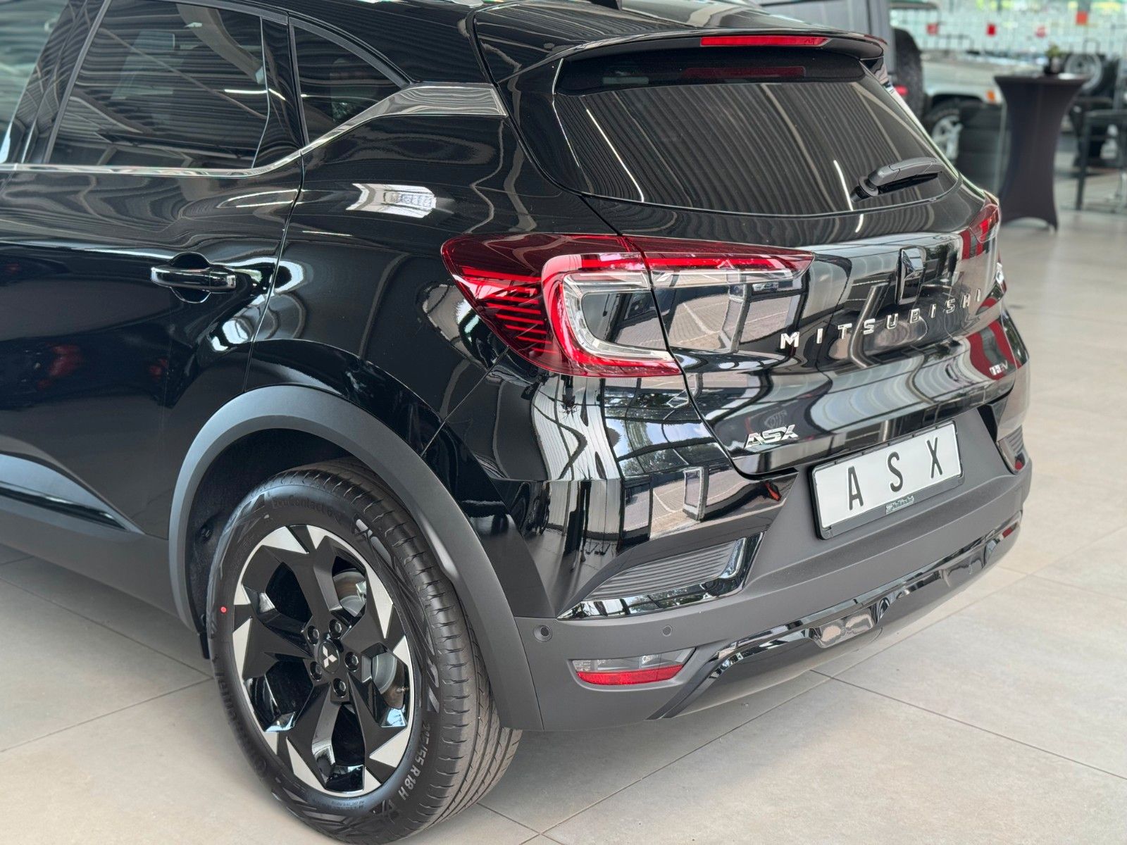 Fahrzeugabbildung Mitsubishi ASX 1.8 Hybrid 6-G.-Automatik Edition