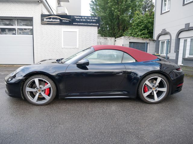 992