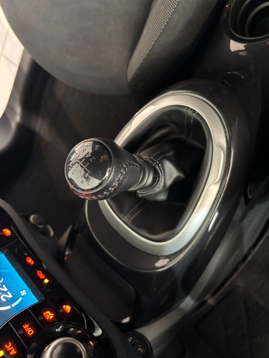 Fahrzeugabbildung Nissan Juke 1.6 NAVI/SHZ/KAMERA/ALU/1.HAND