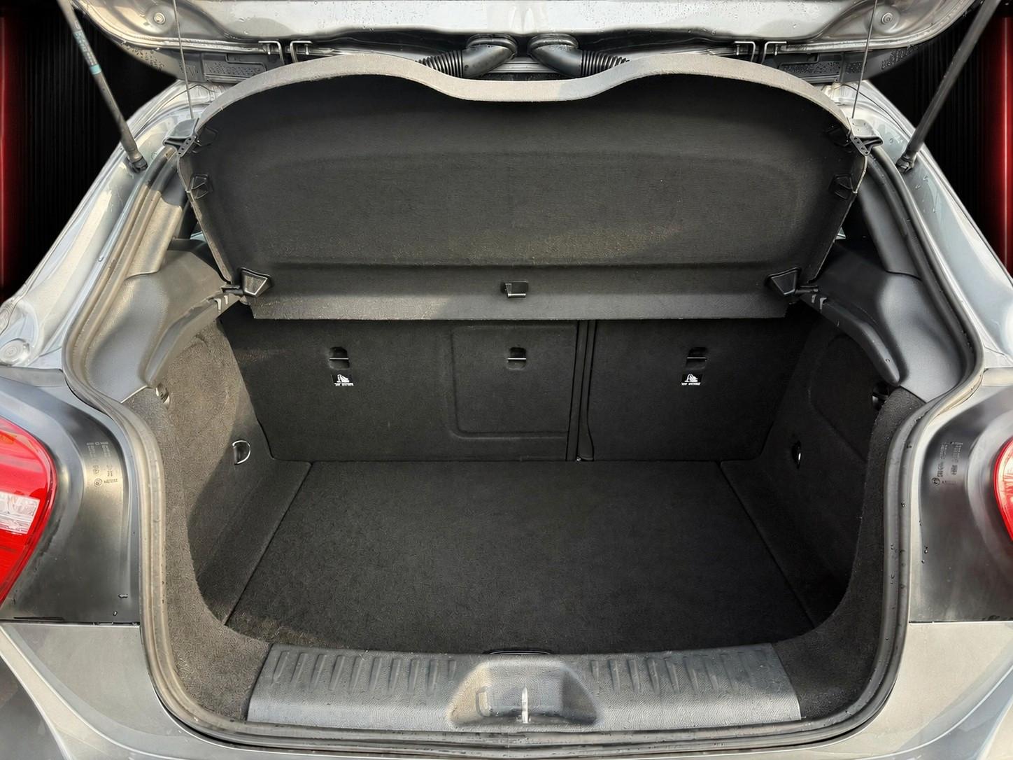 Mercedes-Benz A 250 A A 250 AMG Sport