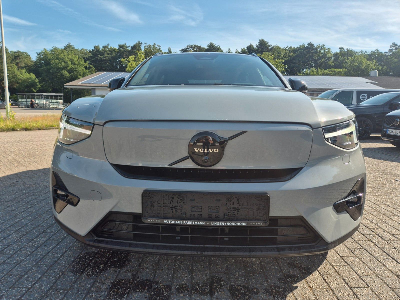 Volvo EX40 185 kW Single Motor Extended Range RWD Plus imagem 2