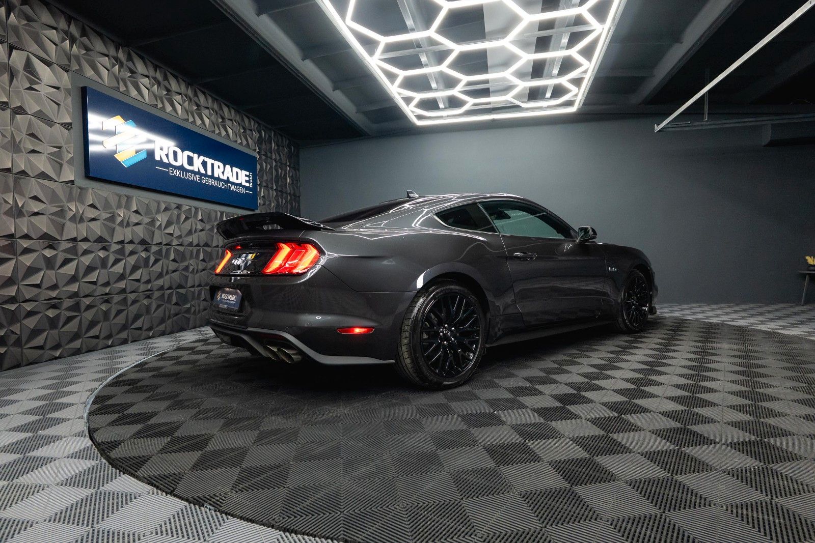 Fahrzeugabbildung Ford Mustang Shelby GT 500 5.0 V8 Performance CarPlay