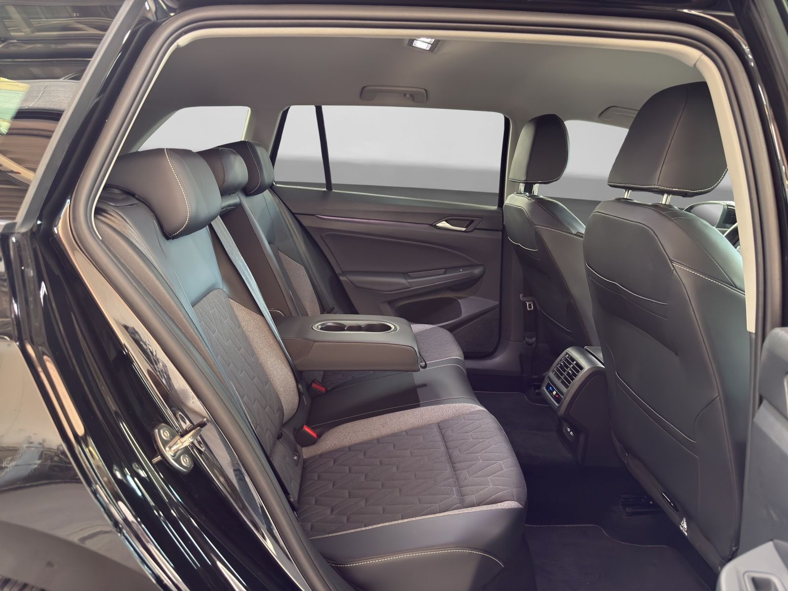 Volkswagen Golf - Bild 7